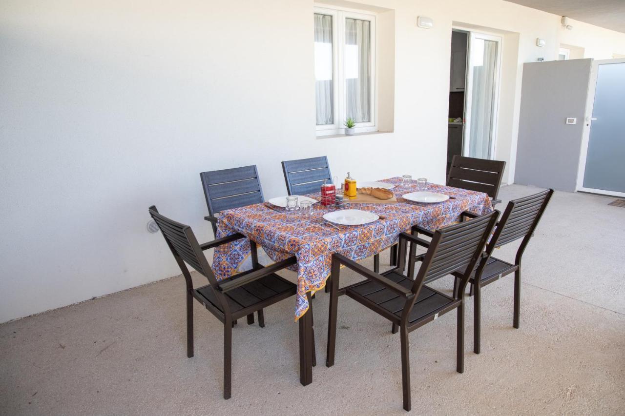 Casa Malaga Apartment Marina di Ragusa Exterior photo
